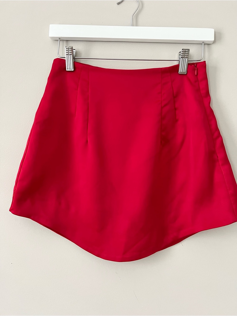 Alcott Red Satin Mini Skirt Size S